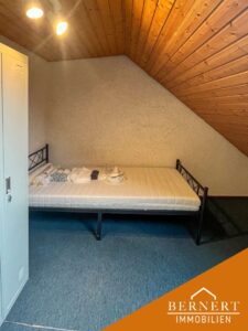 Schlafzimmer DG