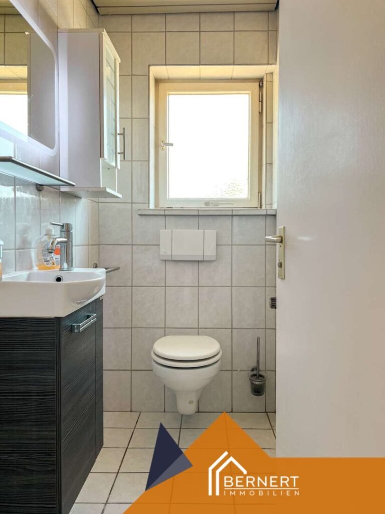 Gäste Toilette OG