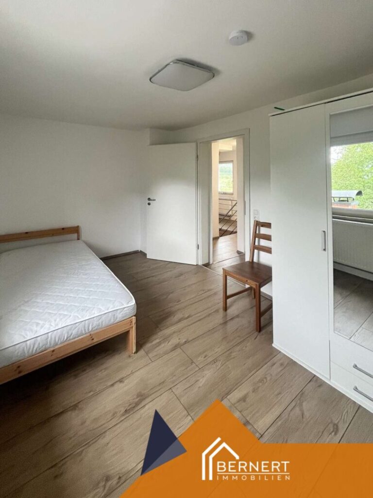 Zimmer 2 OG