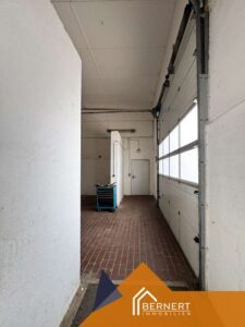 kleine Halle