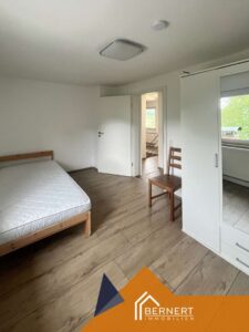 Zimmer 2 OG