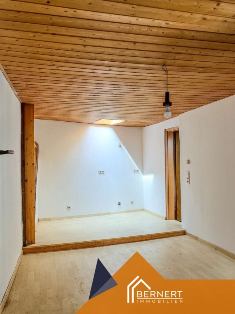 Zimmer Wohnung OG 2